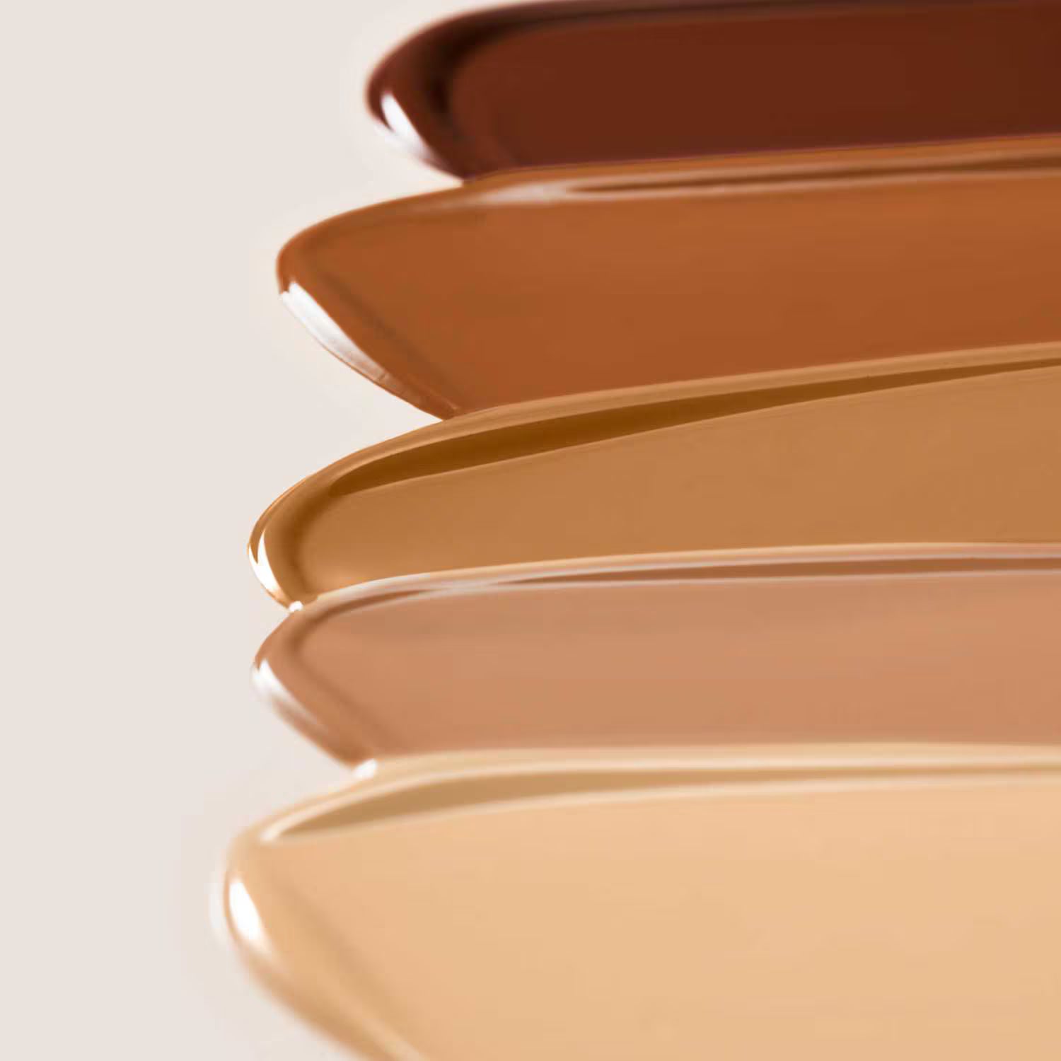 Fondatinë Armani Luminous Silk | Make-up Profesional